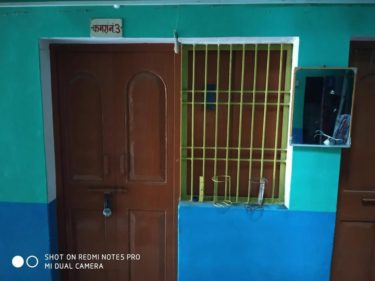 Konukevi Hotel Yatri Niwas Varanasi