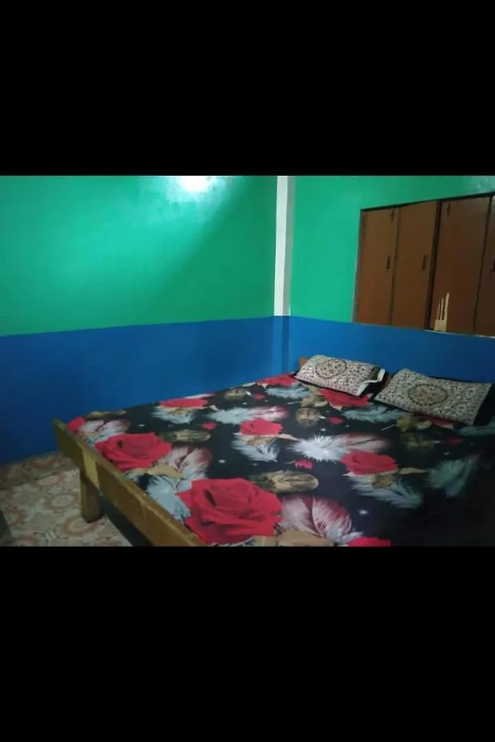 Hotel Yatri Niwas Varanasi Konukevi